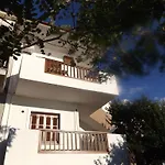 Stelios Appartement *