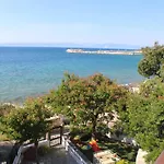 Stelios *