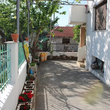 Stelios Lejlighed